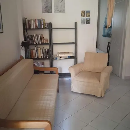 Paradisos 100μ. από παραλία ασπροβάλτας