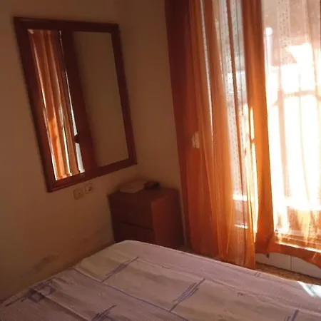 Paradisos 100μ. από παραλία ασπροβάλτας Appartement